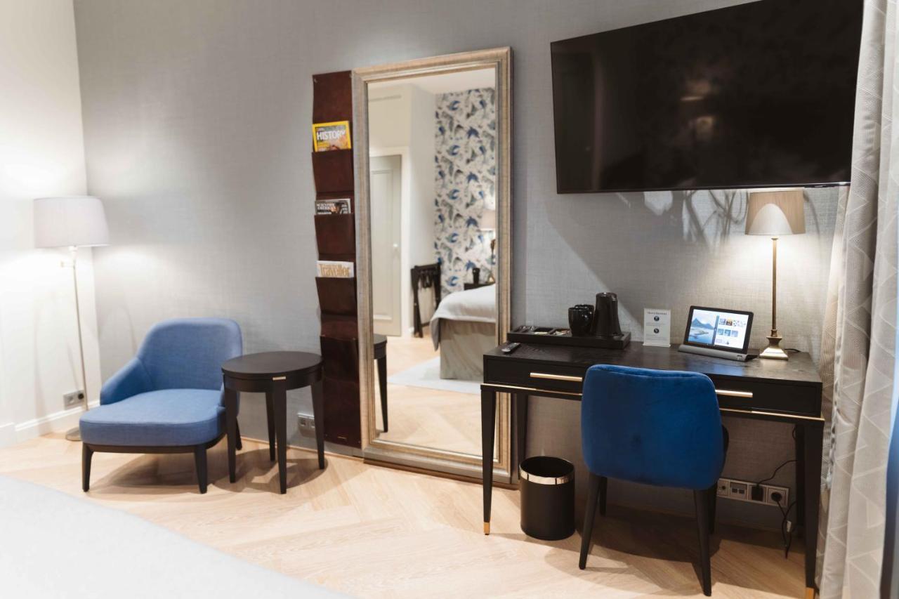 Hotel Bastian Helsinki Bagian luar foto