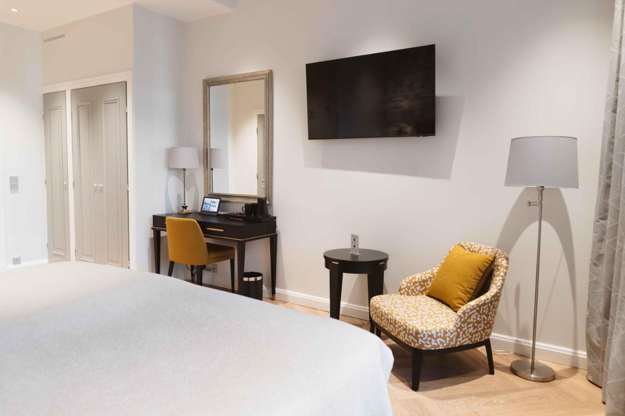 Hotel Bastian Helsinki Bagian luar foto