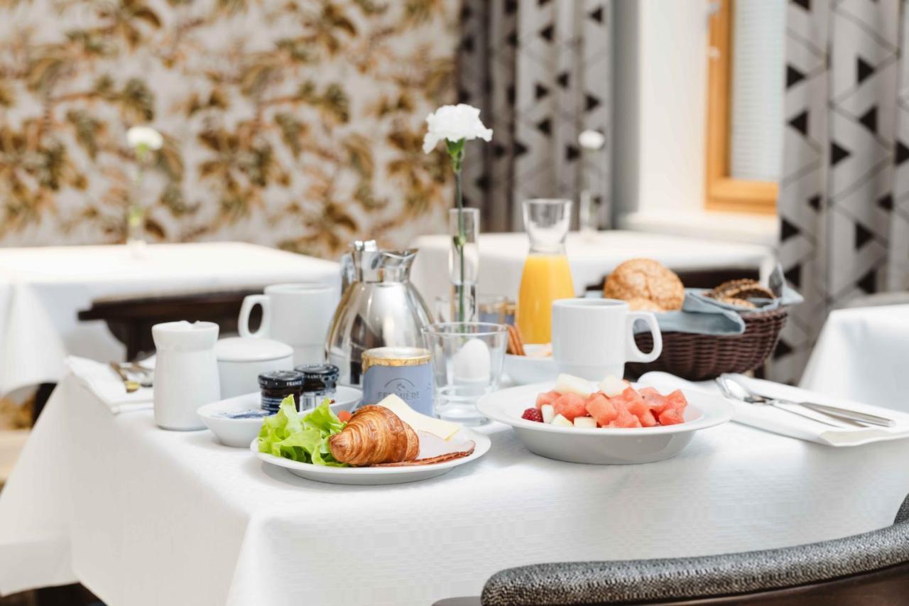 Hotel Bastian Helsinki Bagian luar foto